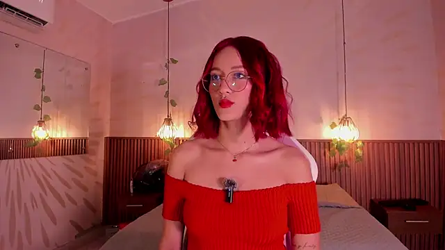 daphne courtis online show from February 9, 2026, 3:15 am