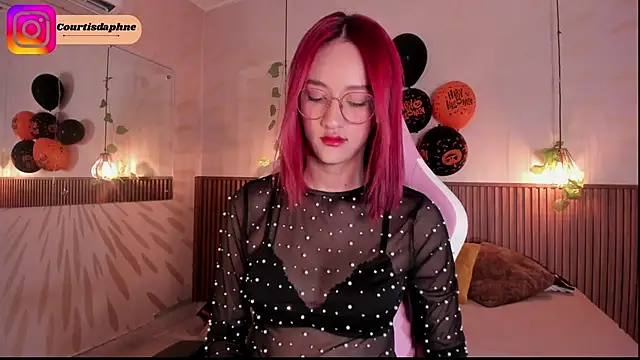 Snapshot of daphne_courtis chatting on October 25, 2025, 3:17 am daphne courtis online show from October 25, 2025, 3:17 am