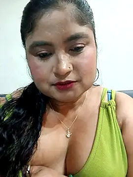 Snapshot of hornyriyanka chatting on June 10, 2026, 2:24 am hornyriyanka online show from June 10, 2026, 2:24 am