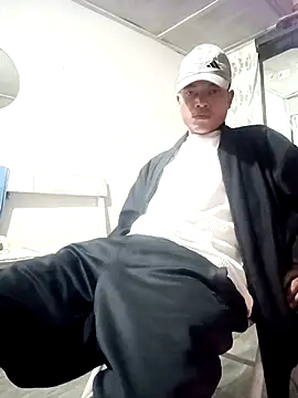 Snapshot of zebba12 chatting on October 5, 2025, 1:02 pm zebba12 online show from October 5, 2025, 1:02 pm