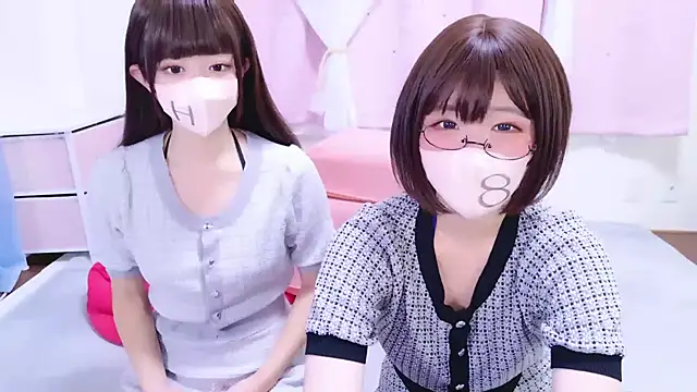 hina ice17 online show from October 7, 2025, 4:57 am