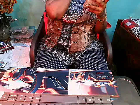 Snapshot of PREETI_BABY chatting on April 18, 2026, 4:31 pm PREETI BABY online show from April 18, 2026, 4:31 pm