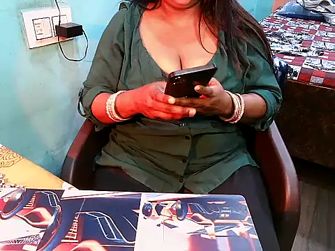 Snapshot of PREETI_BABY chatting on April 2, 2026, 3:35 am PREETI BABY online show from April 2, 2026, 3:35 am