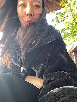 xinmeng-000 online show from November 2, 2025, 6:18 am