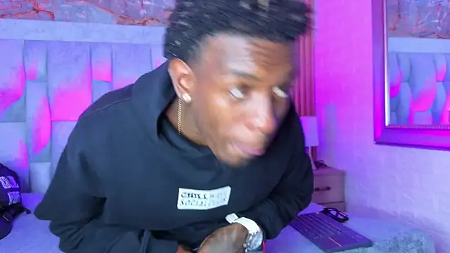 Snapshot of pipedark_ chatting on October 11, 2025, 3:18 am pipedark online show from October 11, 2025, 3:18 am