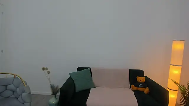 Arya Lexy online show from November 9, 2025, 7:18 pm