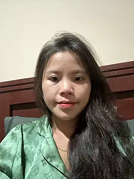 Snapshot of Bella_7777 chatting on January 13, 2026, 2:21 pm Bella 7777 online show from January 13, 2026, 2:21 pm