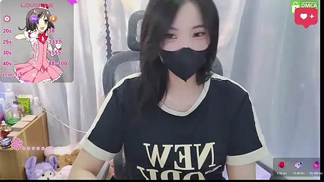 HanaYourlove online show from June 19, 2026, 1:06 pm