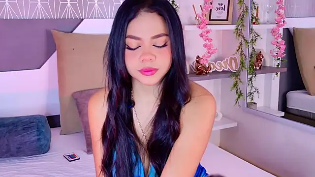 Celine Lee online show from November 7, 2025, 3:27 pm