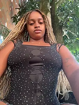 Snapshot of darle_volant chatting on July 16, 2026, 1:19 pm darle volant online show from July 16, 2026, 1:19 pm