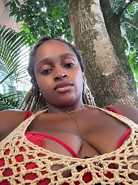 Snapshot of darle_volant chatting on July 11, 2026, 9:48 pm darle volant online show from July 11, 2026, 9:48 pm
