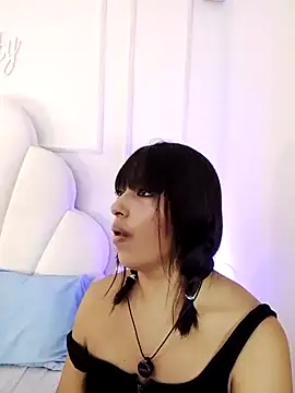Kaylachannell online show from June 9, 2026, 2:23 am