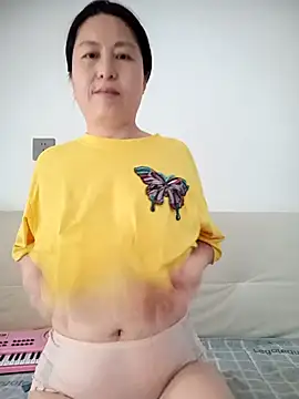 chengcheng12 online show from October 19, 2025, 1:19 am