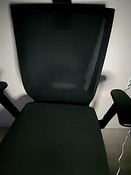 Snapshot of 111owo111 chatting on November 14, 2025, 1:59 pm 111owo111 online show from November 14, 2025, 1:59 pm