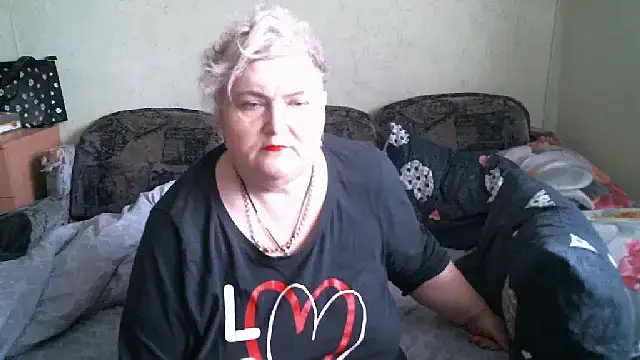 Snapshot of Lana555 chatting on November 4, 2025, 8:29 am Lana555 online show from November 4, 2025, 8:29 am