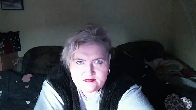 Snapshot of Lana555 chatting on November 8, 2025, 9:51 pm Lana555 online show from November 8, 2025, 9:51 pm