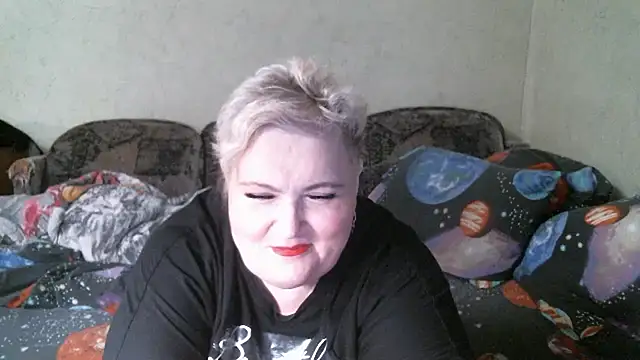 Snapshot of Lana555 chatting on June 18, 2026, 9:20 pm Lana555 online show from June 18, 2026, 9:20 pm