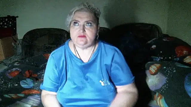 Snapshot of Lana555 chatting on October 6, 2025, 10:43 pm Lana555 online show from October 6, 2025, 10:43 pm