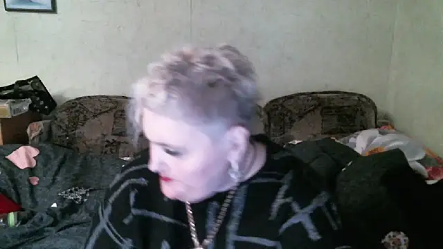 Snapshot of Lana555 chatting on November 15, 2025, 9:52 pm Lana555 online show from November 15, 2025, 9:52 pm