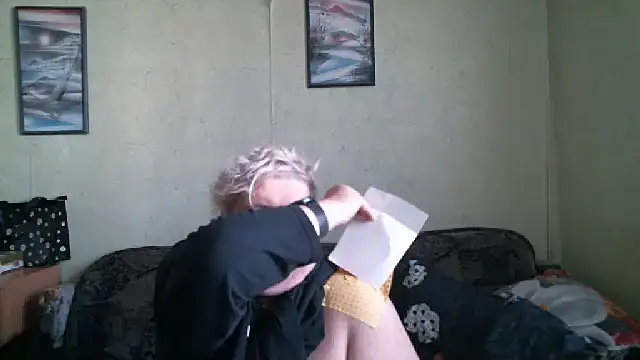 Snapshot of Lana555 chatting on November 5, 2025, 8:39 am Lana555 online show from November 5, 2025, 8:39 am