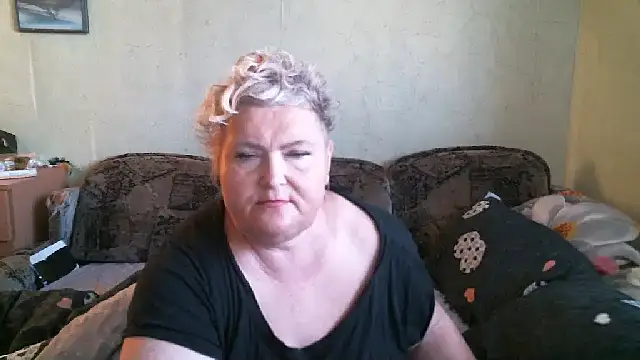 Snapshot of Lana555 chatting on December 5, 2025, 12:04 pm Lana555 online show from December 5, 2025, 12:04 pm