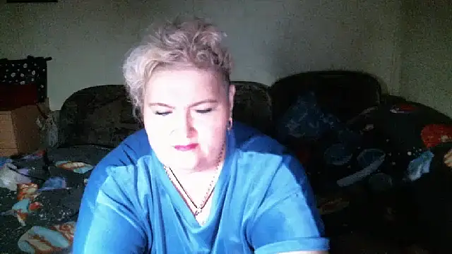 Snapshot of Lana555 chatting on October 8, 2025, 12:45 am Lana555 online show from October 8, 2025, 12:45 am