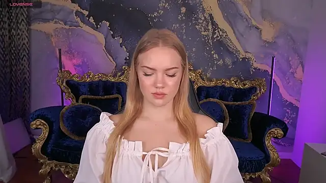 CelesteNoir online show from October 17, 2025, 6:39 am