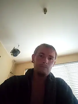 Snapshot of piercingpik chatting on October 21, 2025, 2:38 pm piercingpik online show from October 21, 2025, 2:38 pm