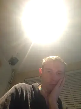 piercingpik online show from March 15, 2026, 10:50 pm