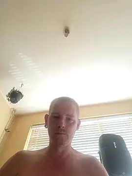 piercingpik online show from June 30, 2026, 7:52 am