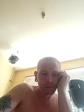 piercingpik online show from June 29, 2026, 9:38 am