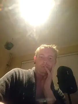 piercingpik online show from May 3, 2026, 9:07 pm