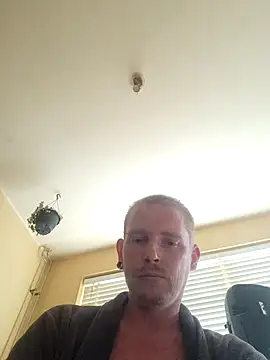 piercingpik online show from July 8, 2026, 2:40 pm