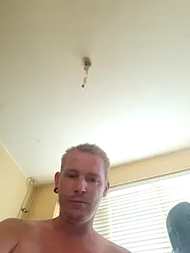 piercingpik online show from August 3, 2026, 3:18 pm