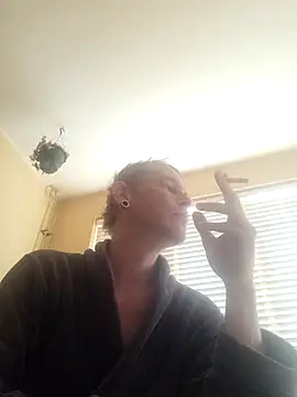 piercingpik online show from March 17, 2026, 11:24 am