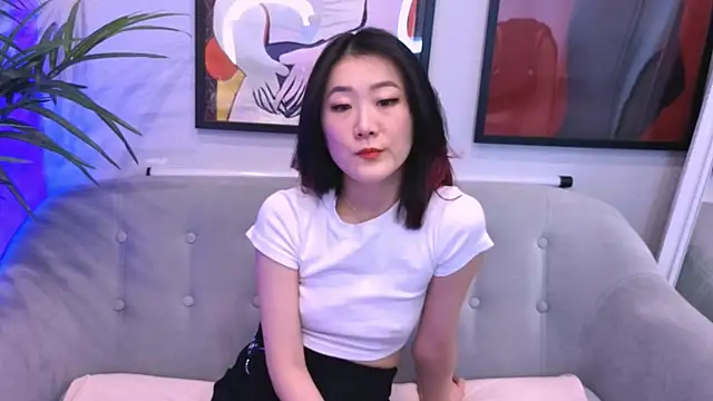 AikoYamada online show from December 21, 2025, 6:04 am