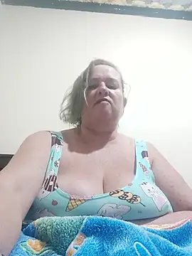 Miss-tetas online show from January 12, 2026, 12:12 pm