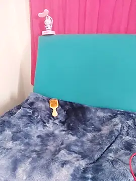 Miss-tetas online show from November 2, 2025, 3:50 pm