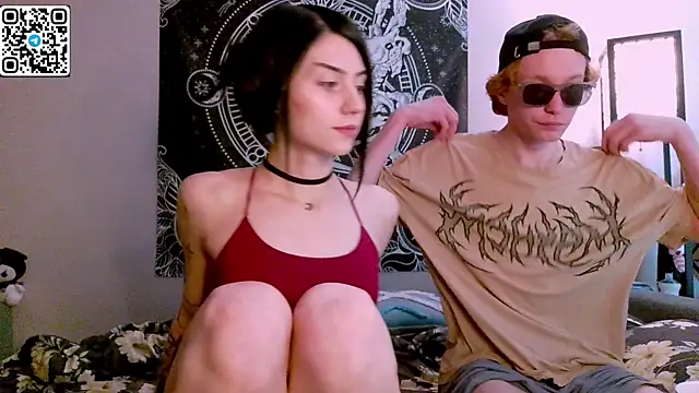 Snapshot of poisondevotion chatting on October 25, 2025, 1:12 pm poisondevotion online show from October 25, 2025, 1:12 pm