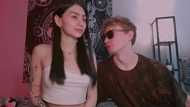 Snapshot of poisondevotion chatting on February 8, 2026, 4:48 pm poisondevotion online show from February 8, 2026, 4:48 pm