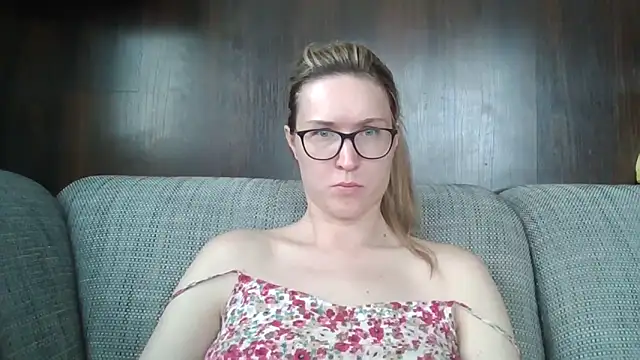 Snapshot of Jugira chatting on June 10, 2026, 12:17 pm Jugira online show from June 10, 2026, 12:17 pm