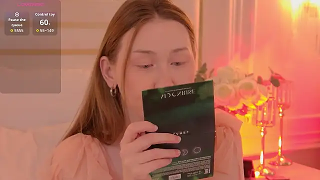 Snapshot of NancySmitts chatting on November 22, 2025, 3:55 pm NancySmitts online show from November 22, 2025, 3:55 pm