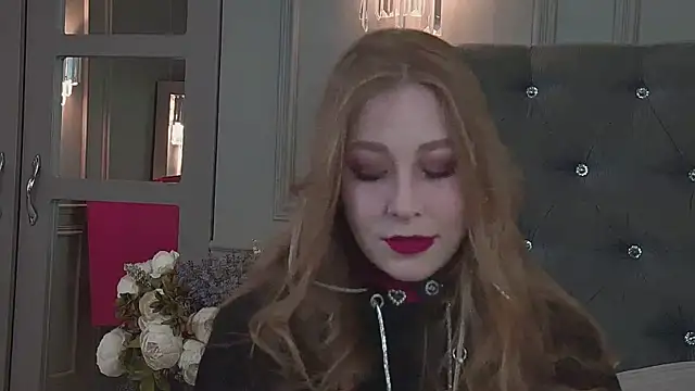 MiaEuphoria  online show from March 19, 2026, 2:44 am