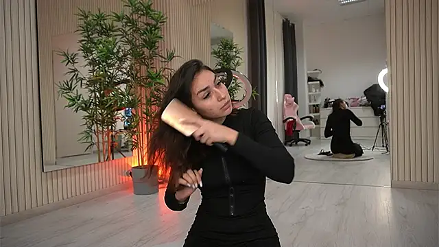 Snapshot of EmmaBlanco chatting on October 23, 2025, 7:12 pm EmmaBlanco online show from October 23, 2025, 7:12 pm