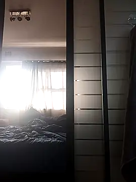 Snapshot of RFeltomWhitJ chatting on November 8, 2025, 4:38 am RFeltomWhitJ online show from November 8, 2025, 4:38 am