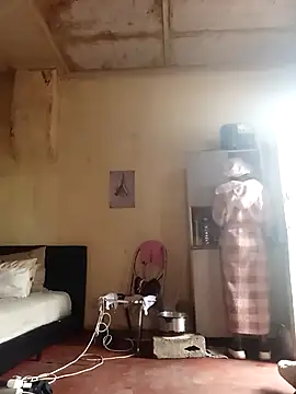 Snapshot of RFeltomWhitJ chatting on November 6, 2025, 5:22 am RFeltomWhitJ online show from November 6, 2025, 5:22 am