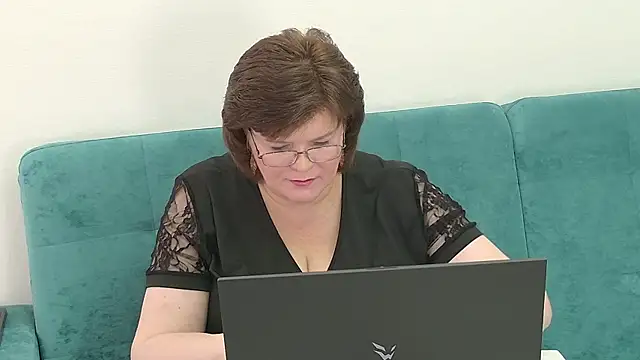 Sandra Sunrise online show from November 6, 2025, 8:18 am