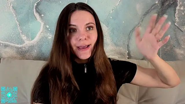 Snapshot of chloemilka chatting on April 18, 2026, 5:15 pm chloemilka online show from April 18, 2026, 5:15 pm