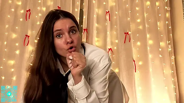 Snapshot of chloemilka chatting on February 20, 2026, 5:15 pm chloemilka online show from February 20, 2026, 5:15 pm