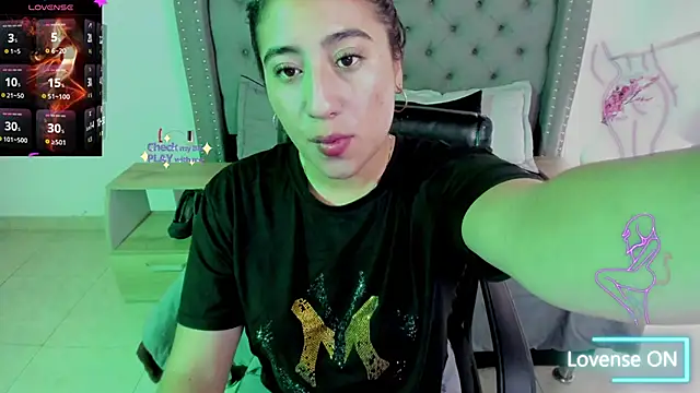 Viviene Price online show from September 20, 2025, 12:43 pm